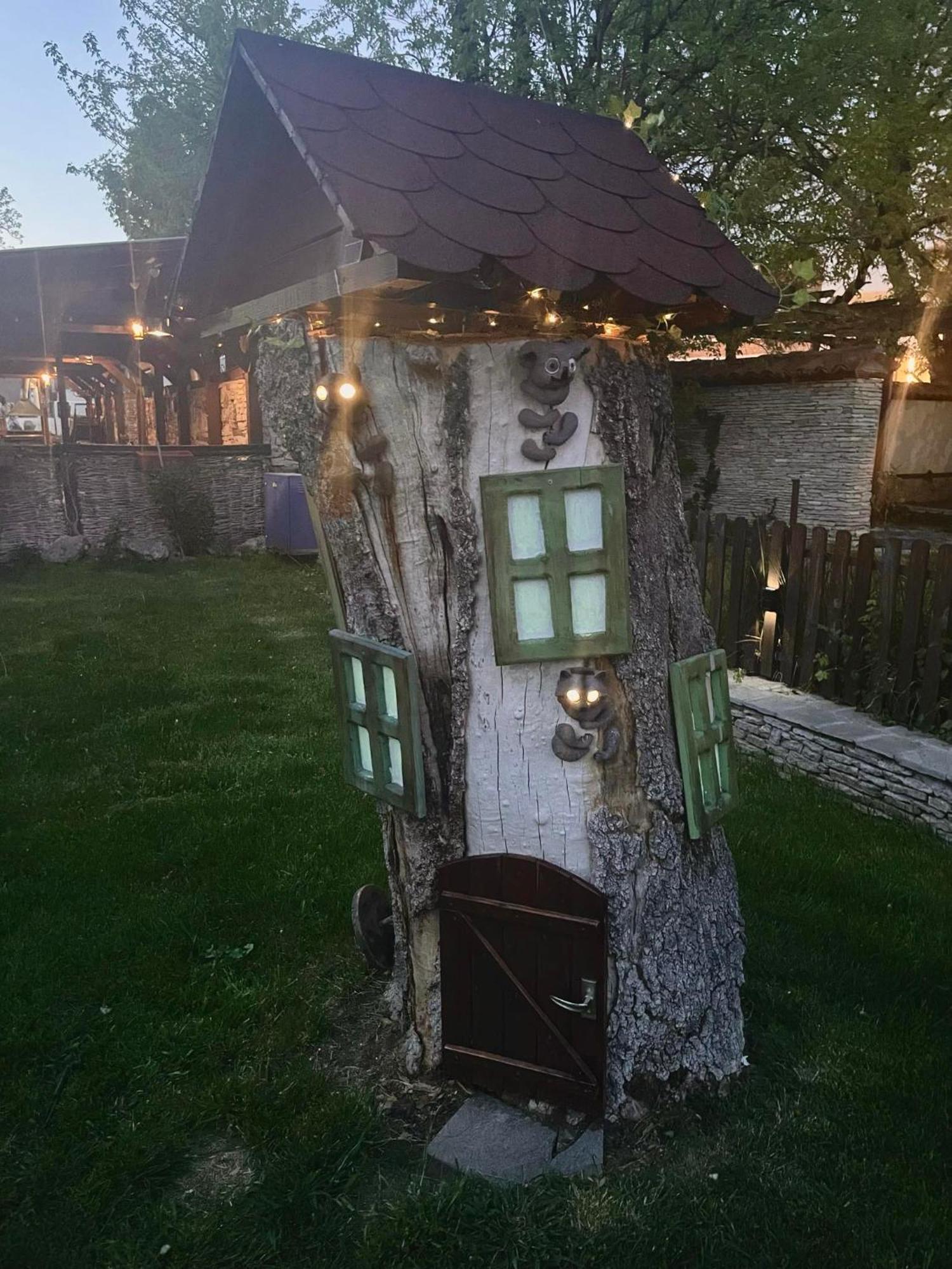 Семеен Хотел-Ресторант Маламовата Къща Goce Delčev Exteriér fotografie